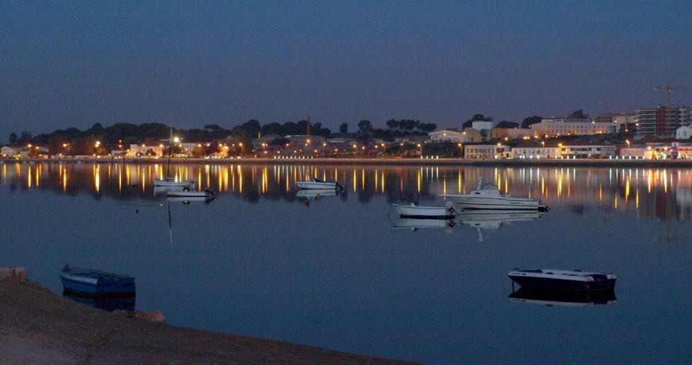 Villa Famille Seixal  Exteriér fotografie